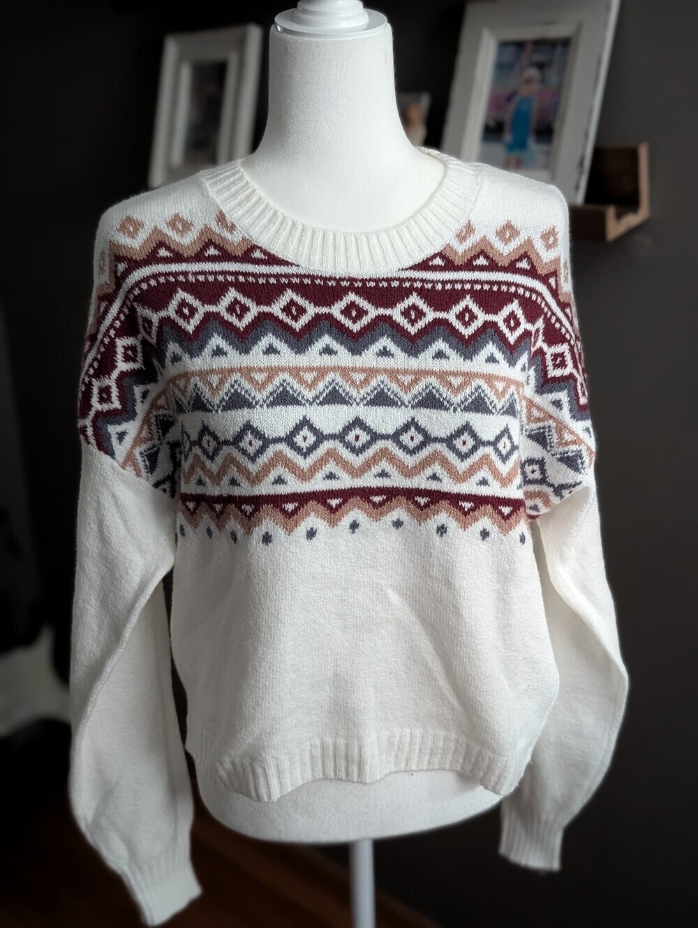 HOLLISTER Womens White Fair Isle Sweater Cropped Knit Crewneck Pullover Small